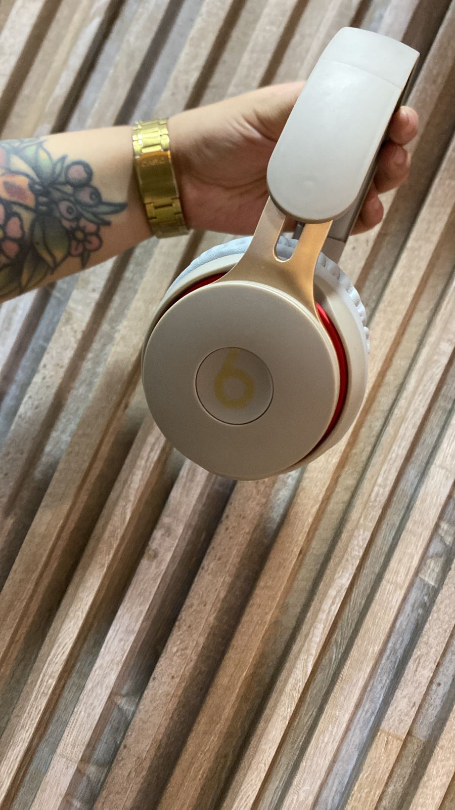 Beats Solo Pro