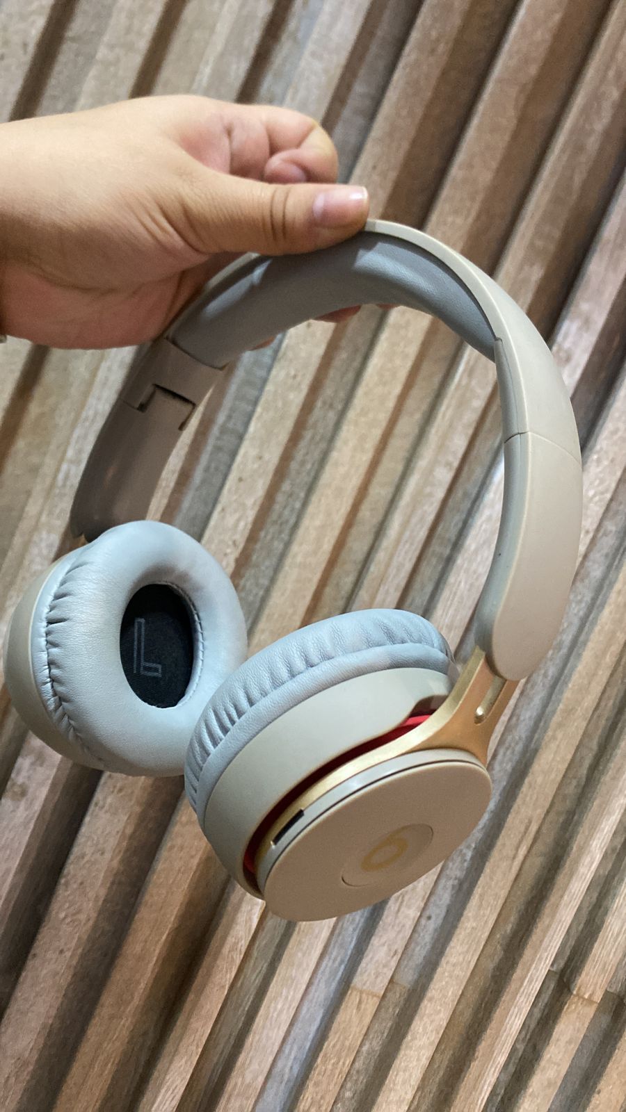 Beats Solo Pro